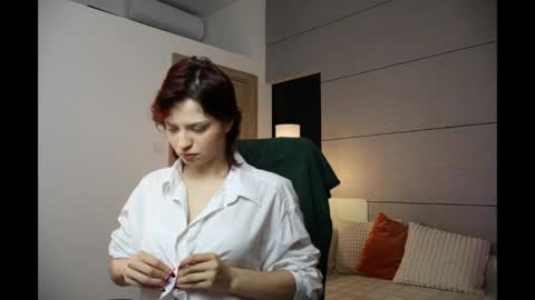 Snapshot of sweetamelia25 chatting on 05.19.26 Sweet Amelia online show from 05.19.26