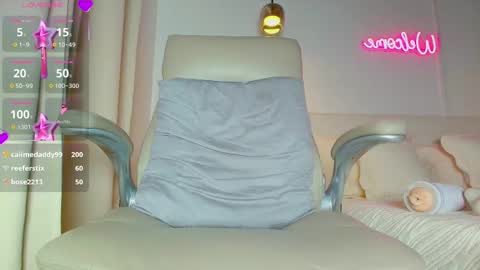 Andrea Cheryl GiLandreagil80 In Instagram online show from 03.04.25