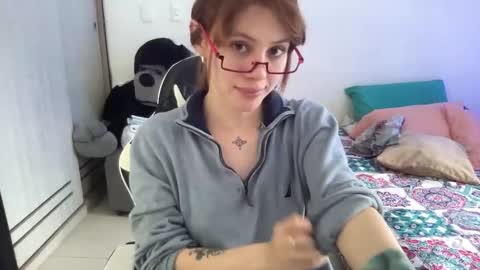 Snapshot of sweetaura0_0 chatting on 02.28.26 SweetAura0 0 online show from 02.28.26