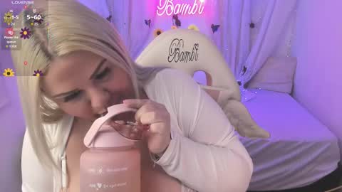 Andrea  online show from 09.22.25