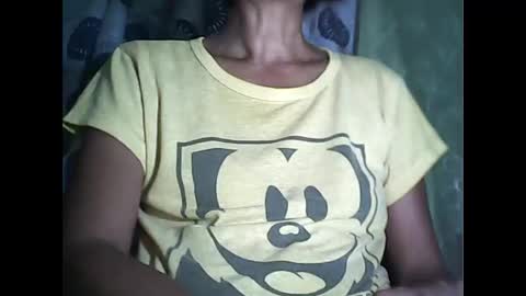 Snapshot of sweetbella24 chatting on 09.11.25 im anne online show from 09.11.25