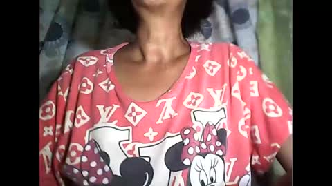 Snapshot of sweetbella24 chatting on 10.18.25 im anne online show from 10.18.25