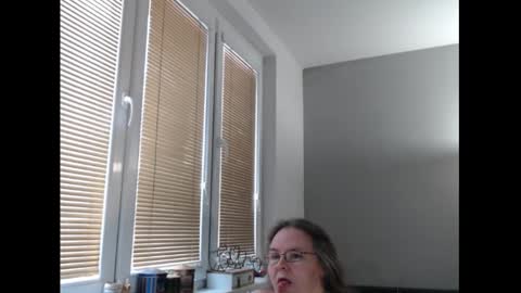 Snapshot of sweetboobs85h chatting on 03.02.26 Sweetboobs85h online show from 03.02.26