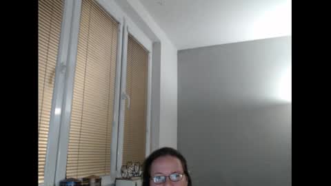 Snapshot of sweetboobs85h chatting on 03.10.26 Sweetboobs85h online show from 03.10.26