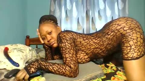 sweetbutterfly99 online show from 09.12.25