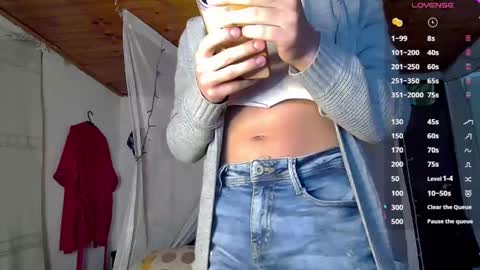 Snapshot of sweetc4meron chatting on 01.24.25 Cameron Alejandro online show from 01.24.25