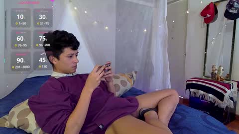 Snapshot of sweetc4meron chatting on 02.08.25 Cameron Alejandro online show from 02.08.25