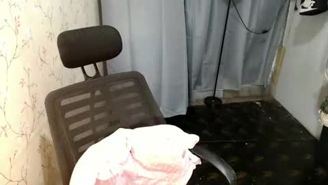 Snapshot of sweetcharise18 chatting on 02.21.25 Cha cha online show from 02.21.25