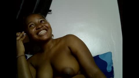 Snapshot of sweetcoochiex chatting on 04.19.26 sweetcoochiex online show from 04.19.26