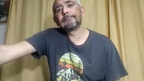 Snapshot of sweetcuervo chatting on 11.27.25 sweetcuervo independent model online show from 11.27.25