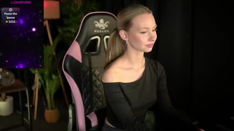 Lina online show from 03.20.26