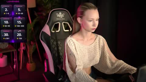 Lina online show from 04.10.26