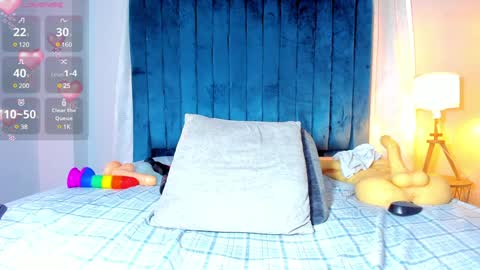 Mia online show from 01.11.25