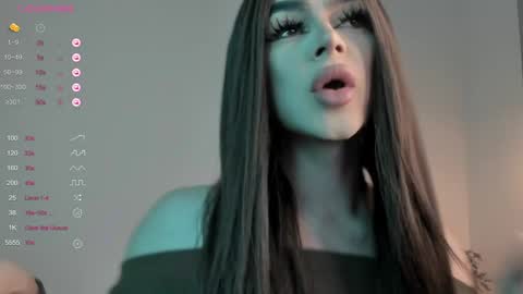 Bella online show from 02.06.25