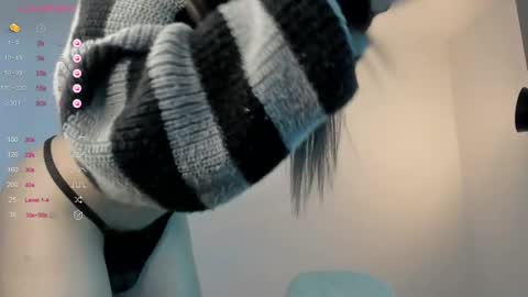 Bella online show from 02.25.25