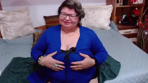 Snapshot of sweetestmilf4you chatting on 12.19.24 sweetestmilf4you online show from 12.19.24