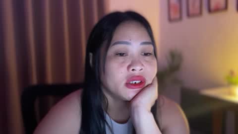 Snapshot of sweetestsmile_ chatting on 02.21.26 Khaye online show from 02.21.26