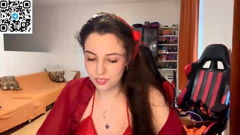 Snapshot of sweetfenomen67 chatting on 06.23.26 Joanna online show from 06.23.26