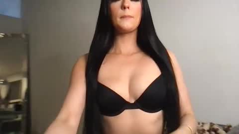 Gracie  online show from 11.21.25