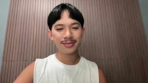Snapshot of sweetguy102103 chatting on 03.08.26 khrayan online show from 03.08.26