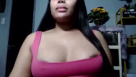 Snapshot of sweethotgirl_maexxx chatting on 04.19.26 Mae online show from 04.19.26