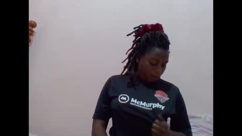 Snapshot of sweetib1 chatting on 05.10.26 sweetib1 online show from 05.10.26