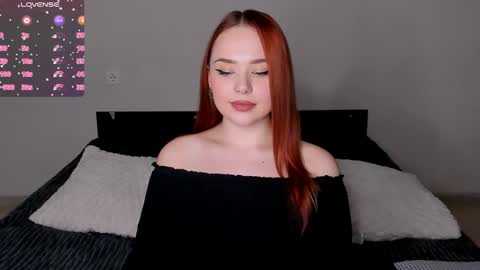 Snapshot of sweetie_candy_ chatting on 12.06.24 Hannah online show from 12.06.24