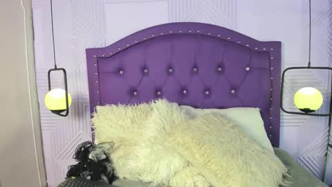 Snapshot of sweetie_foxxxx chatting on 02.05.26 violeta online show from 02.05.26