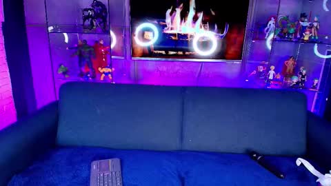 Snapshot of sweetie_foxxxx chatting on 02.11.26 violeta online show from 02.11.26