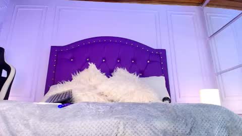 Snapshot of sweetie_foxxxx chatting on 03.03.26 violeta online show from 03.03.26