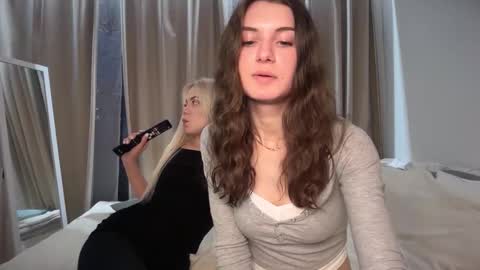 Snapshot of sweetie_kitty888 chatting on 10.21.25 sweetie_kitty888 online show from 10.21.25