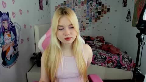 Mia online show from 02.22.26