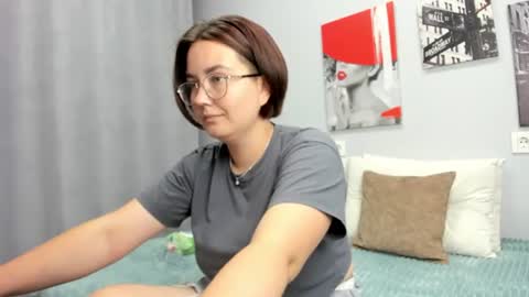 Snapshot of sweetie_rozzy chatting on 06.26.26 ROZZY online show from 06.26.26
