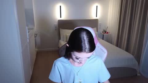 bratty gf online show from 01.12.26