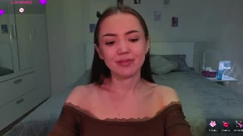 Snapshot of sweetieee_kira chatting on 06.29.26 sweetieee_kira online show from 06.29.26