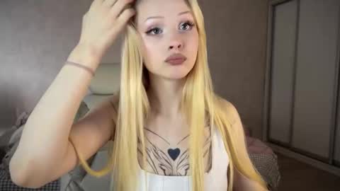 sweetie Lisa3 online show from 03.08.25