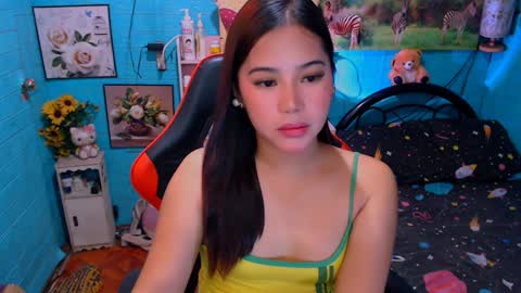 Nicole online show from 01.23.25