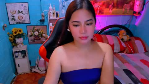 Nicole online show from 01.28.25