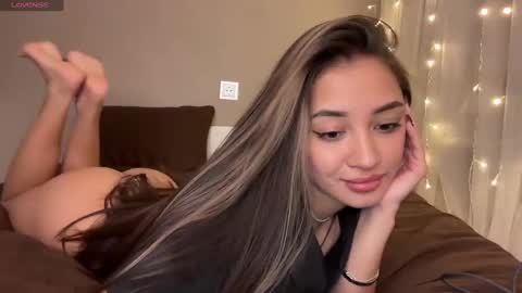 Snapshot of sweetiesoul chatting on 01.07.25 sweetiesoul online show from 01.07.25