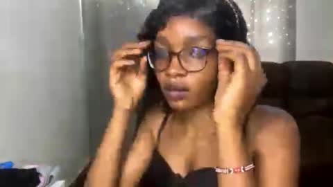 Snapshot of sweetivy645263 chatting on 03.01.26 sweetivy645263 online show from 03.01.26