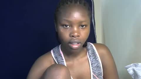 Snapshot of sweetkirrie chatting on 05.12.26 sweetkirrie online show from 05.12.26