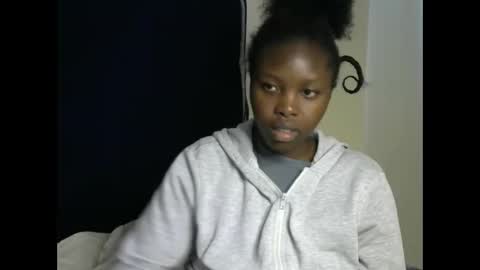 Snapshot of sweetkirrie chatting on 05.23.26 sweetkirrie online show from 05.23.26