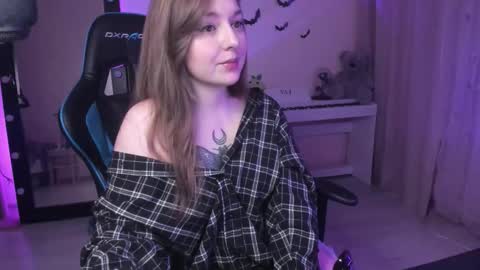 Snapshot of sweetlalita69 chatting on 10.21.25 Lala online show from 10.21.25