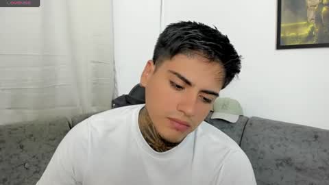 Snapshot of sweetlatinoboy chatting on 08.03.26 SWEETLATINBOY online show from 08.03.26