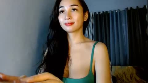 Snapshot of sweetlilly_18 chatting on 07.19.26 Lilly online show from 07.19.26