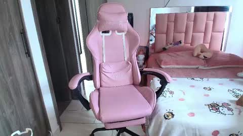 SweetLune online show from 03.01.25