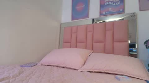 SweetLune online show from 09.14.25