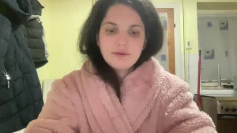 Snapshot of sweetmandyy chatting on 12.07.24 sweetmandyy online show from 12.07.24