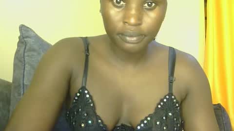 Snapshot of sweetmelonin12 chatting on 10.26.25 sweetmelonin12 online show from 10.26.25