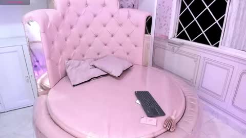 siren online show from 04.15.26